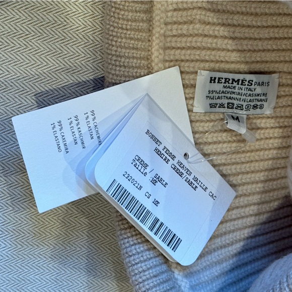 Hermes Heaven Beanie in creme and sable cashmere